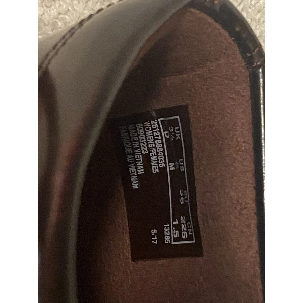 Clarks Tarah Victoria Burgundy Black Heels sz 6 Women's‎